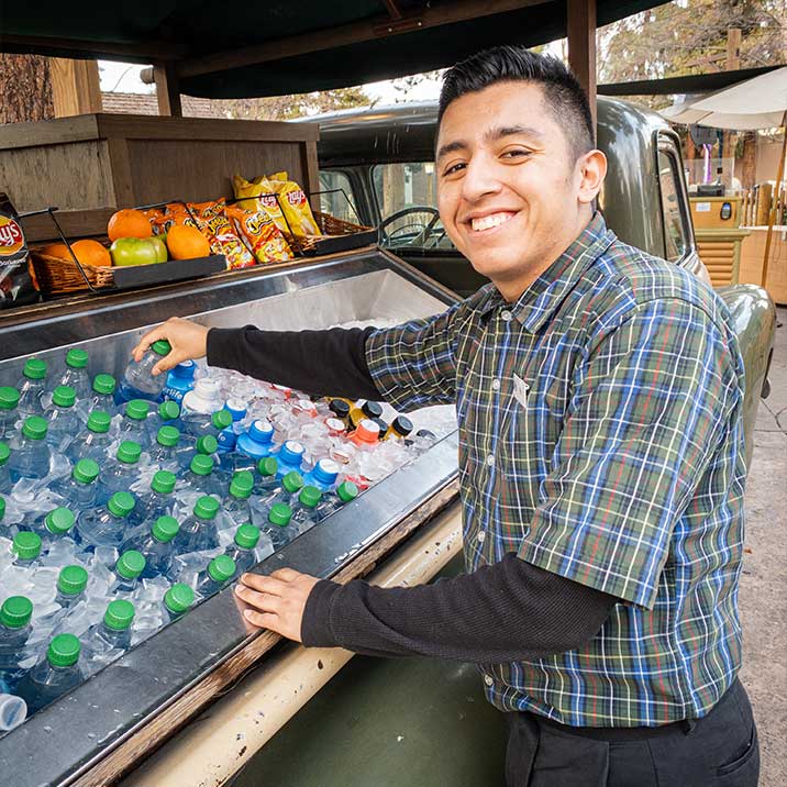 Jobs at Knott's Berry Farm